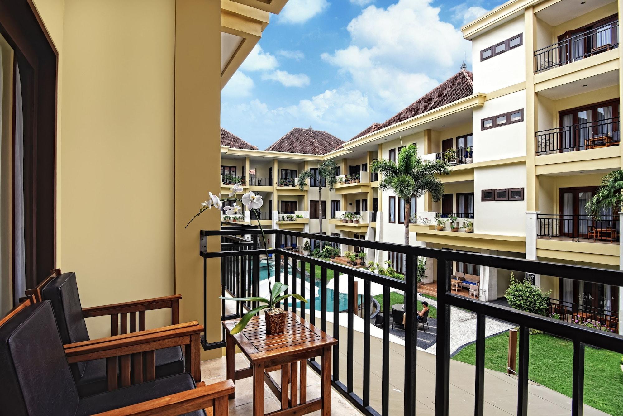Kuta Town House Apartments Exteriör bild