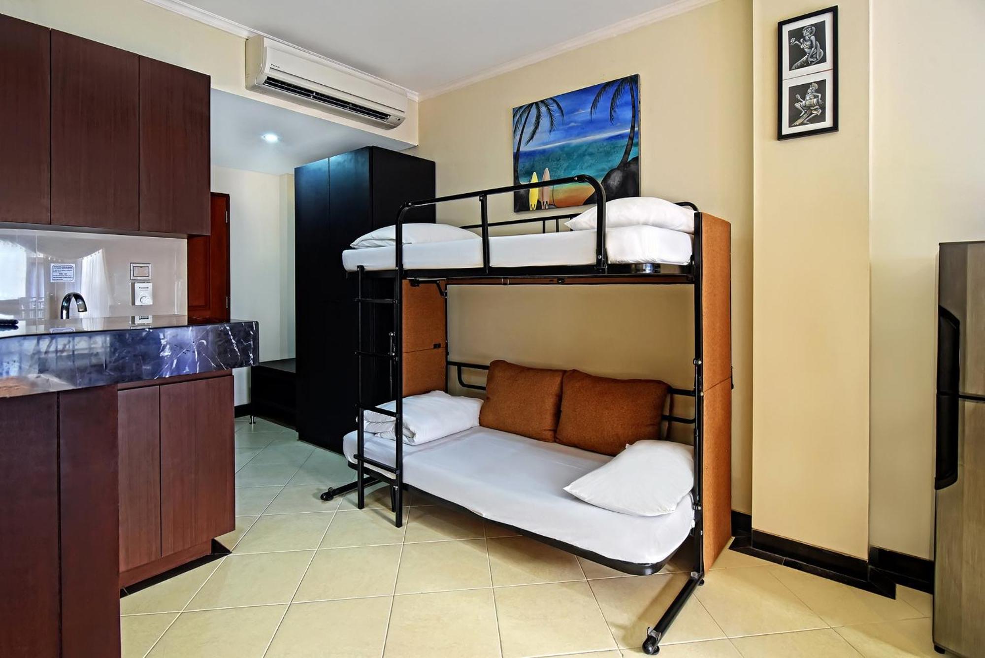 Kuta Town House Apartments Exteriör bild